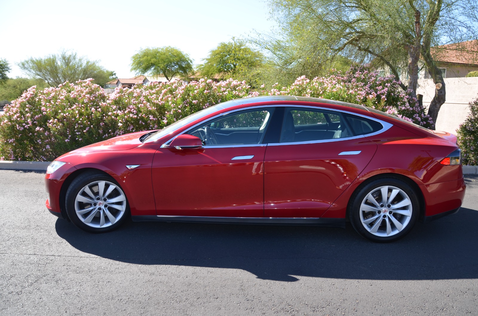 2016 Model S 90D