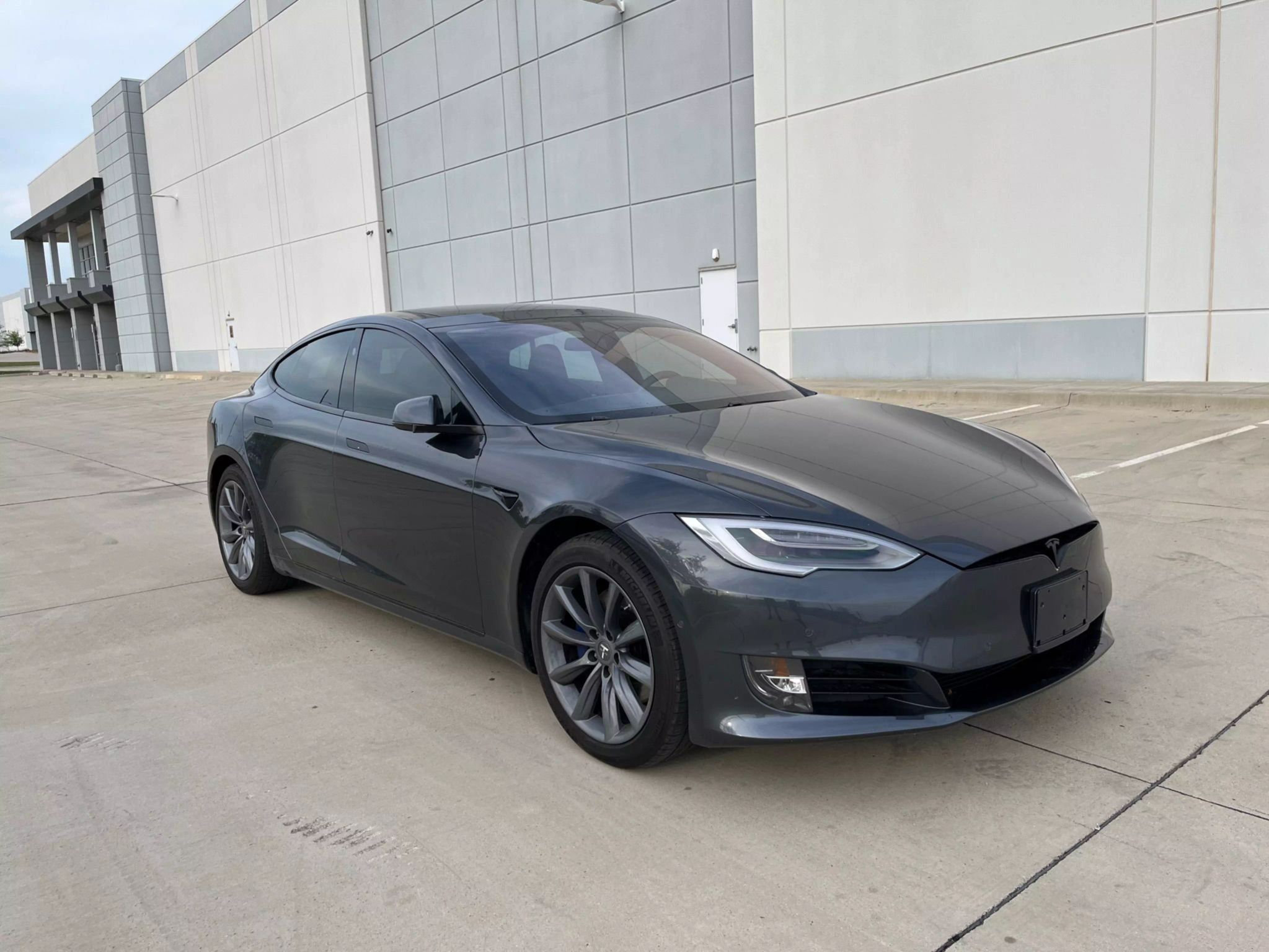 2016 Model S 90D w/ SC01 + FSD